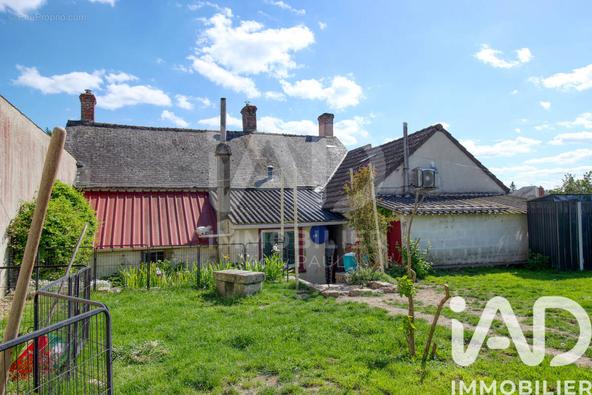 Photo 1 - Maison à BEAUNE-LA-ROLANDE