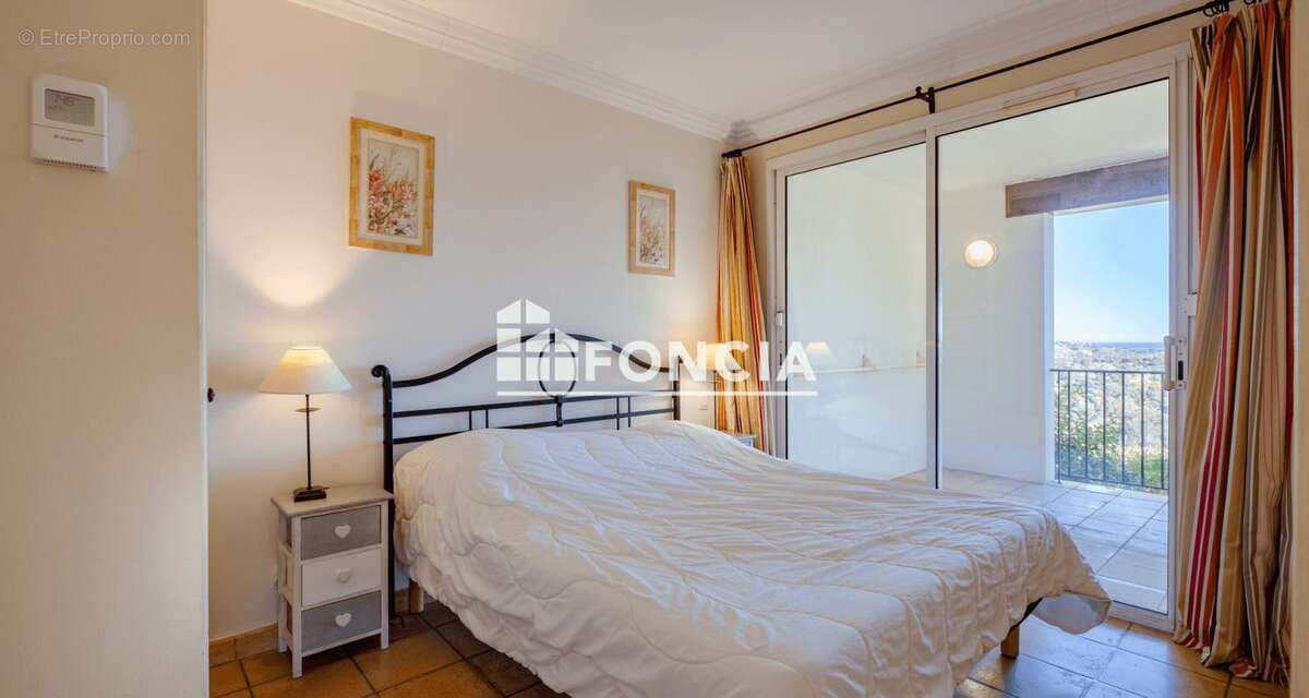 Appartement à GRIMAUD