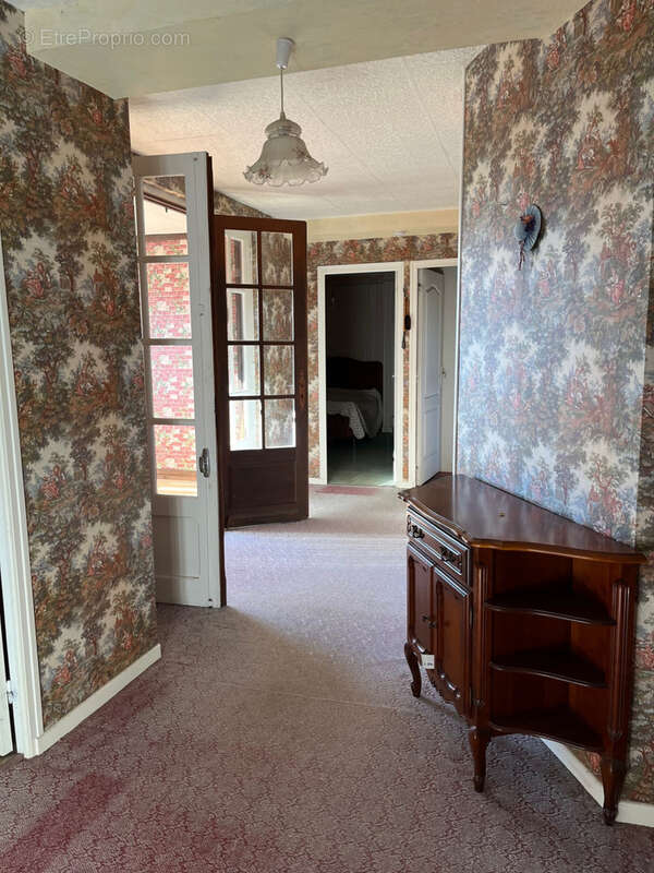 Maison à SAINT-YRIEIX-LA-PERCHE