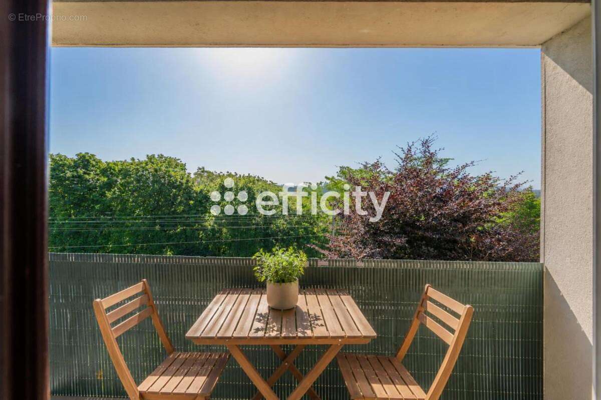 Appartement à SURESNES