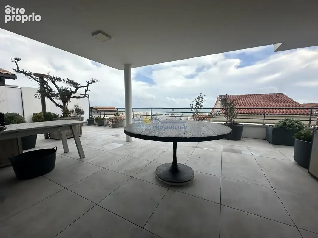 Rare à la Corniche une  maison sur toit avec  terrasse de 82M2. Expo plein sud - photo 2