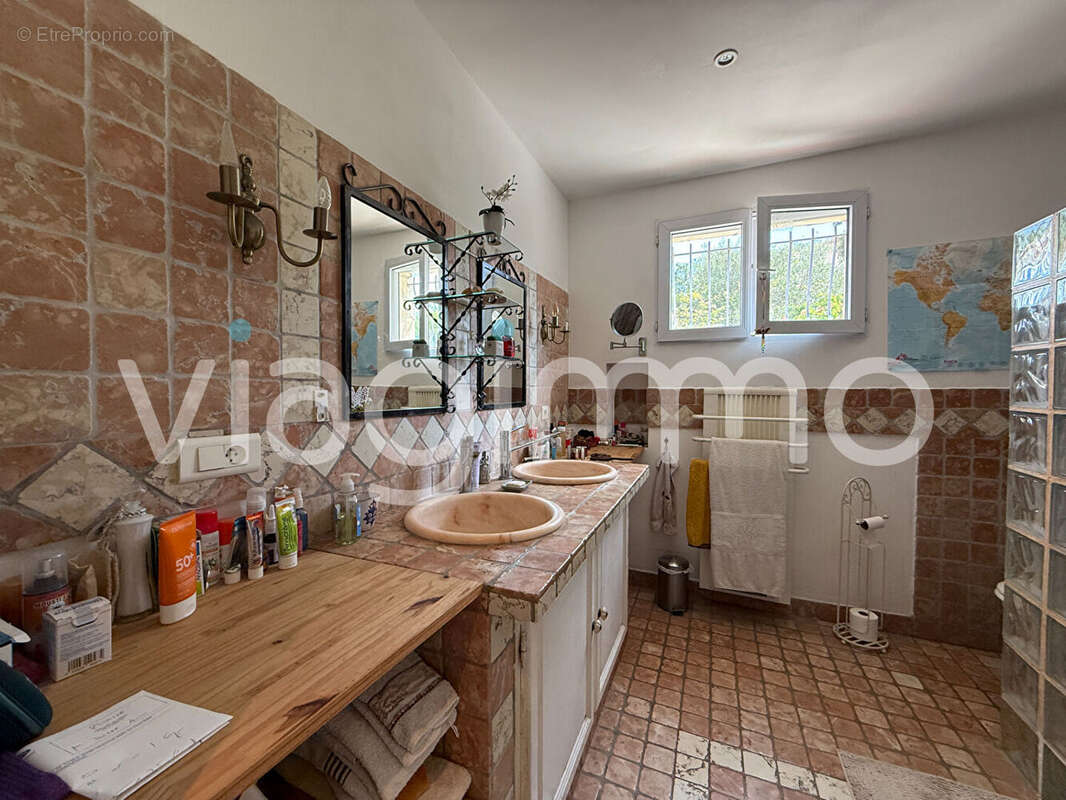 Maison Six Fours Les Plages 85 m2 - photo 9