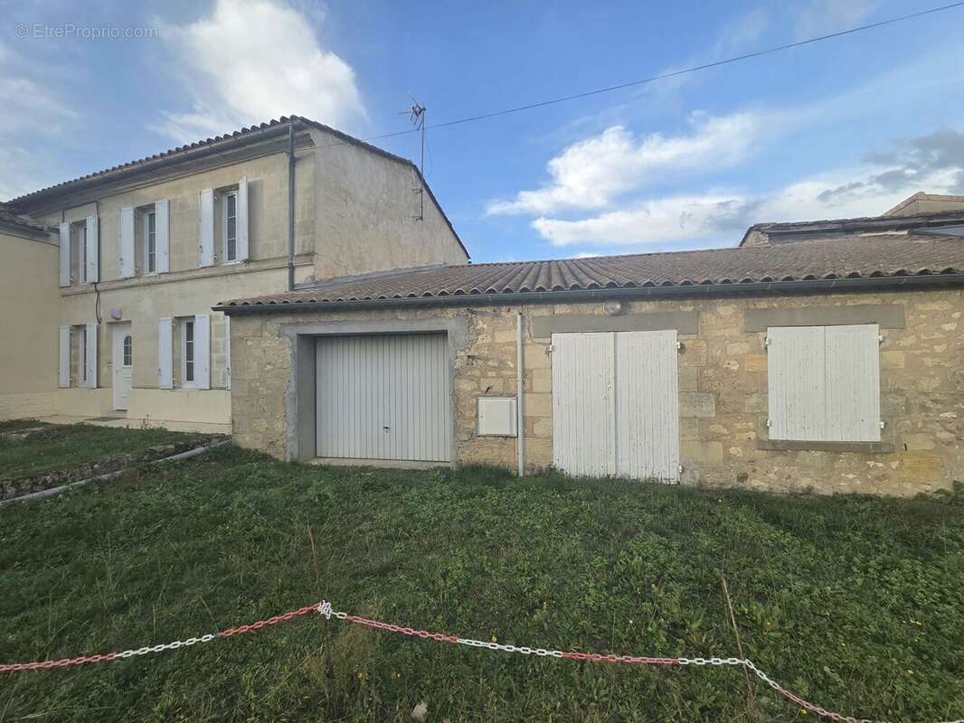 Maison à CASTILLON-LA-BATAILLE