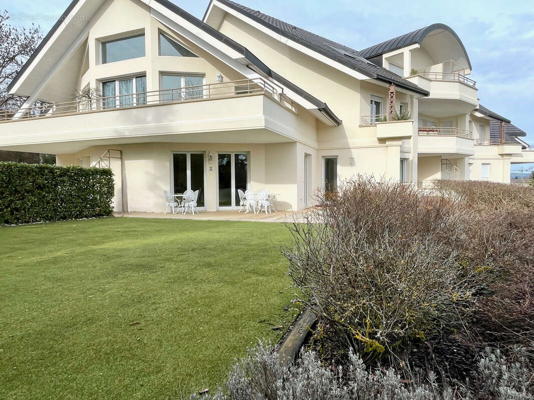 Appartement à DIVONNE-LES-BAINS