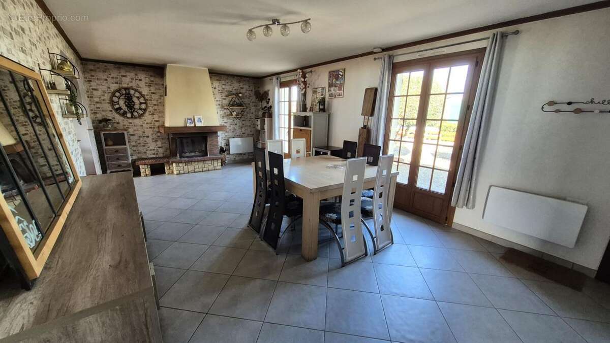 Maison à LA SUZE-SUR-SARTHE