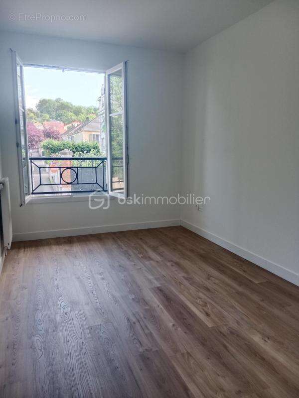 Appartement 57 m² à Crosne  - photo 10
