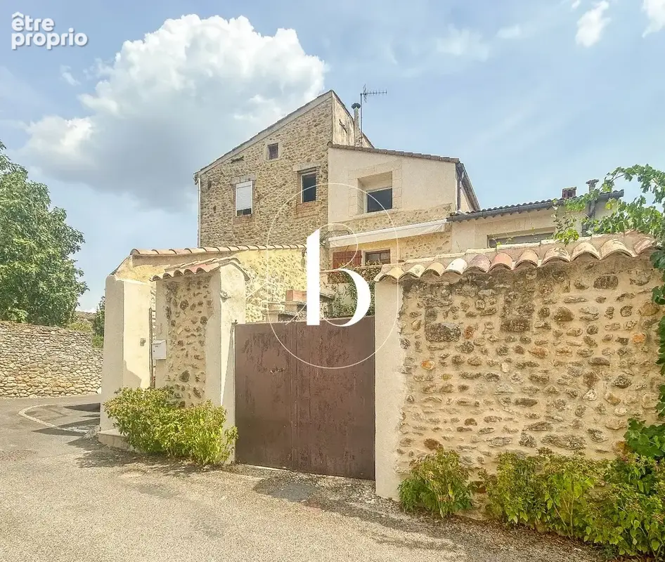 Maison à BARJAC