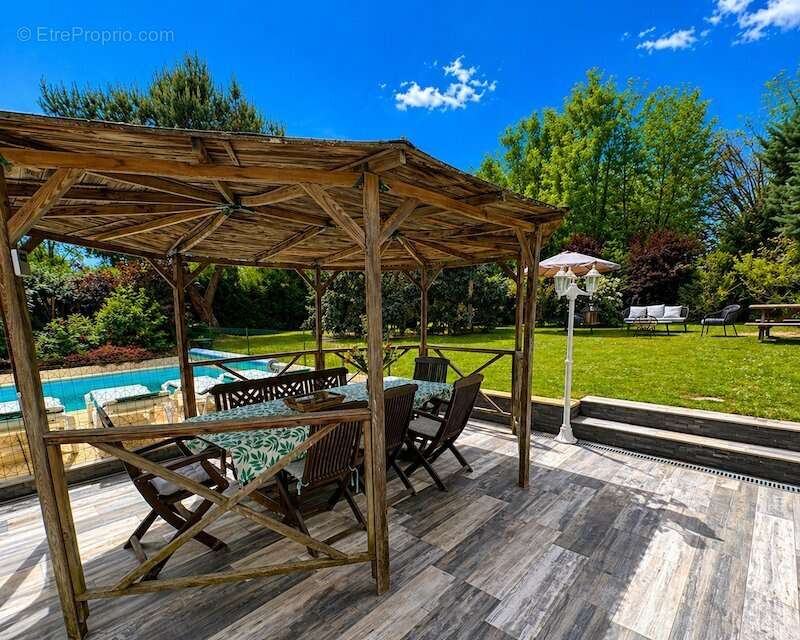 Maison à CHATEAUFORT