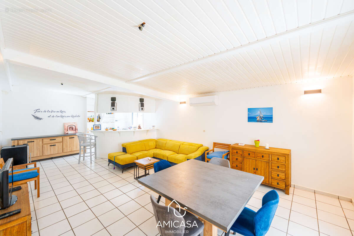 Saint benoit - villa plain-pied avec piscine sans vis-a-vis - photo 12