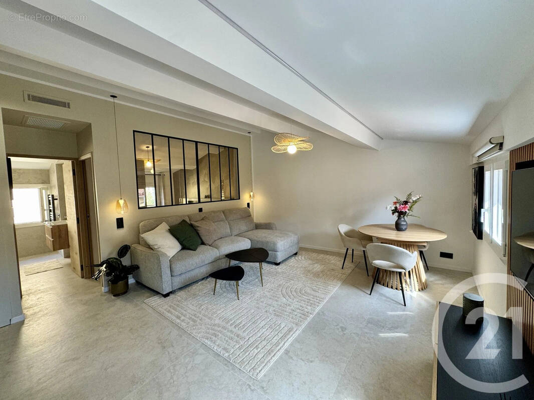 Appartement à NICE