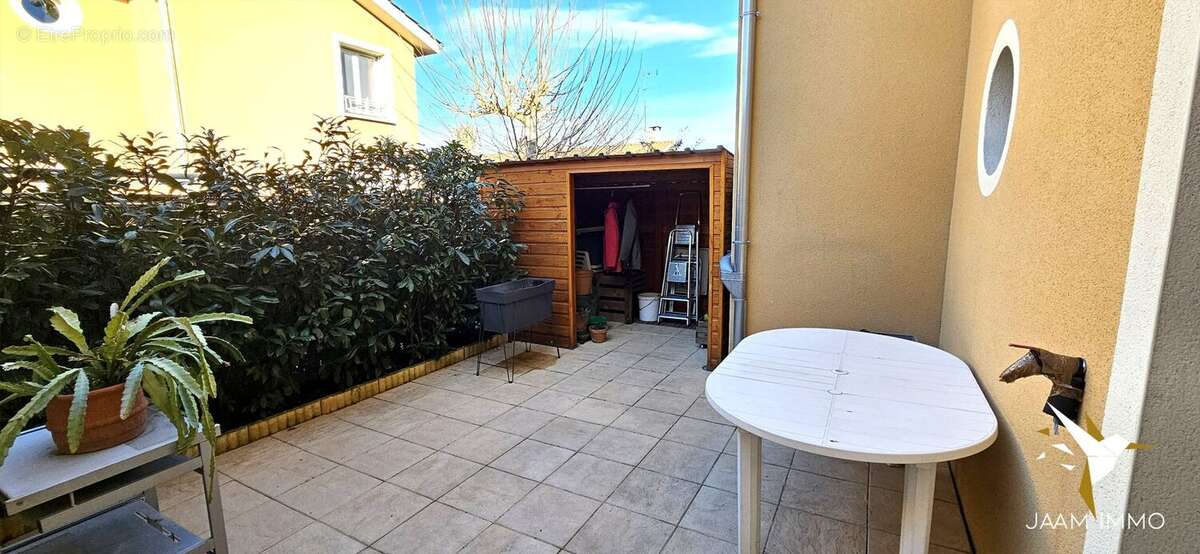 Maison à SAINT-GEORGES-DE-RENEINS