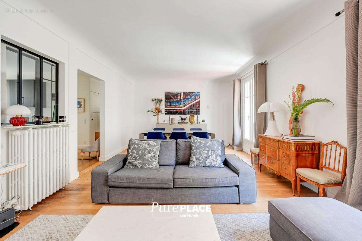 Appartement à PARIS-15E