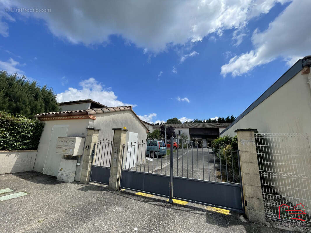 Appartement à LAROQUE-TIMBAUT