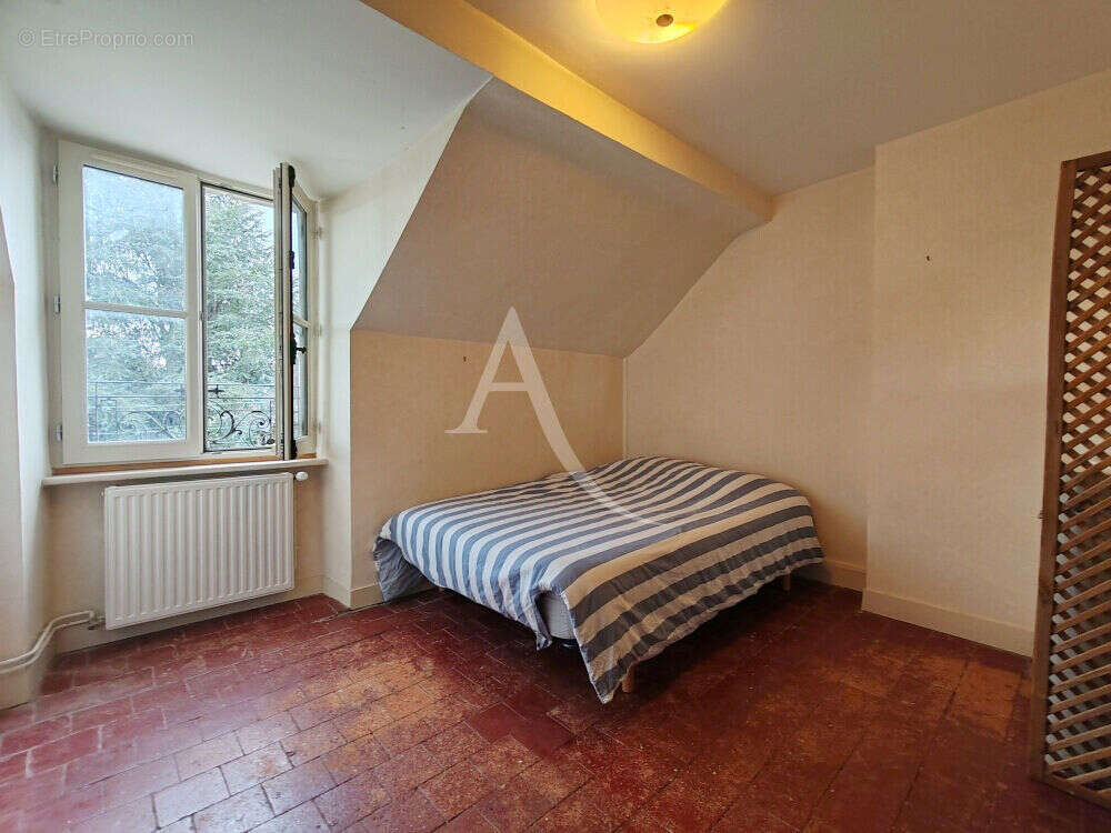 Maison à CANDE-SUR-BEUVRON