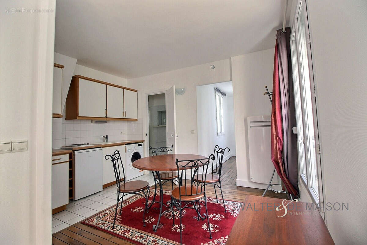 Appartement à PARIS-17E