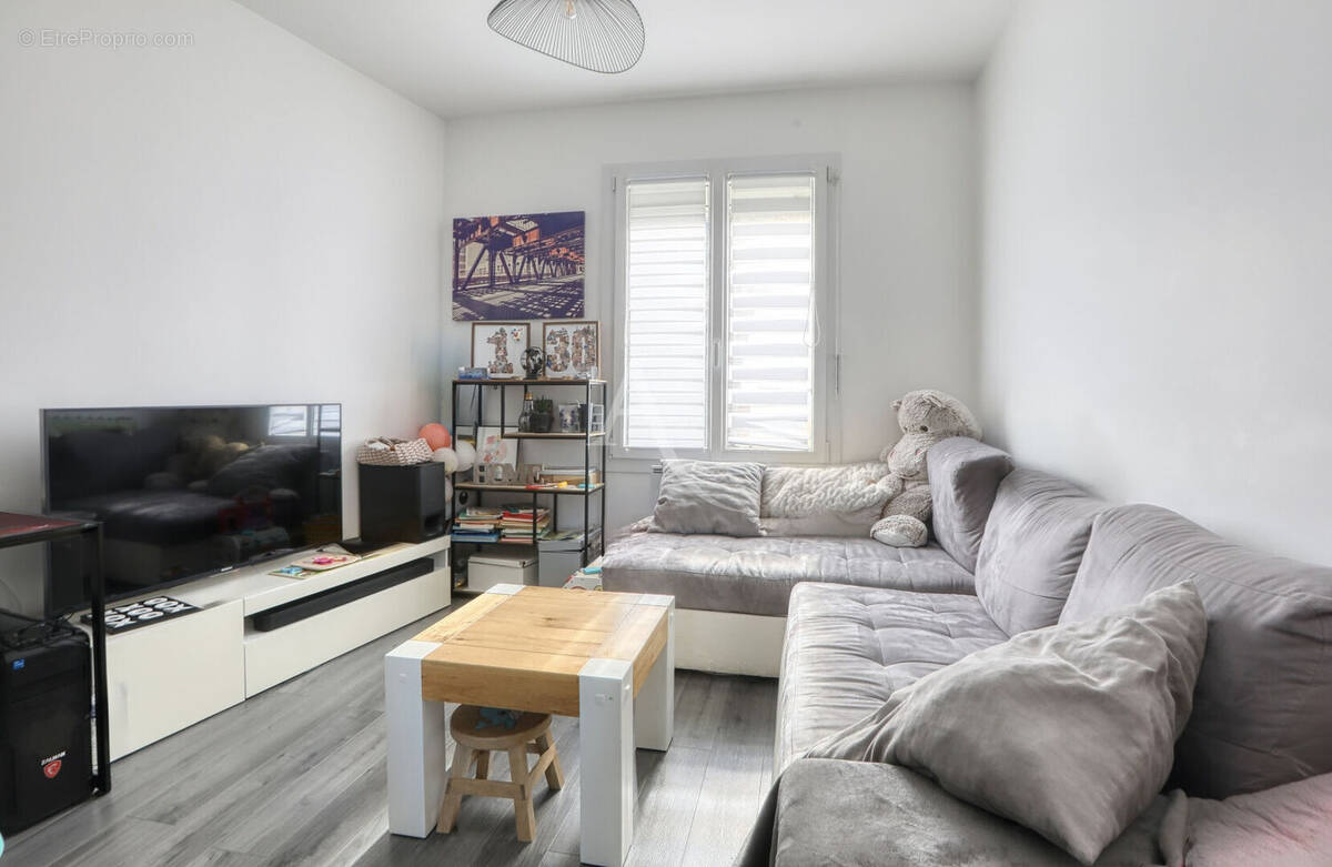 Maison à SAINT-ETIENNE-DU-ROUVRAY