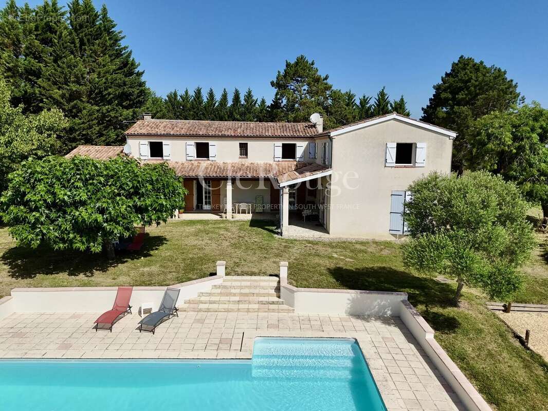 Proche de Tombebœuf – Superbe propriété de 6 chambres avec vues panoramiques, piscine et logement indépendant - photo 28