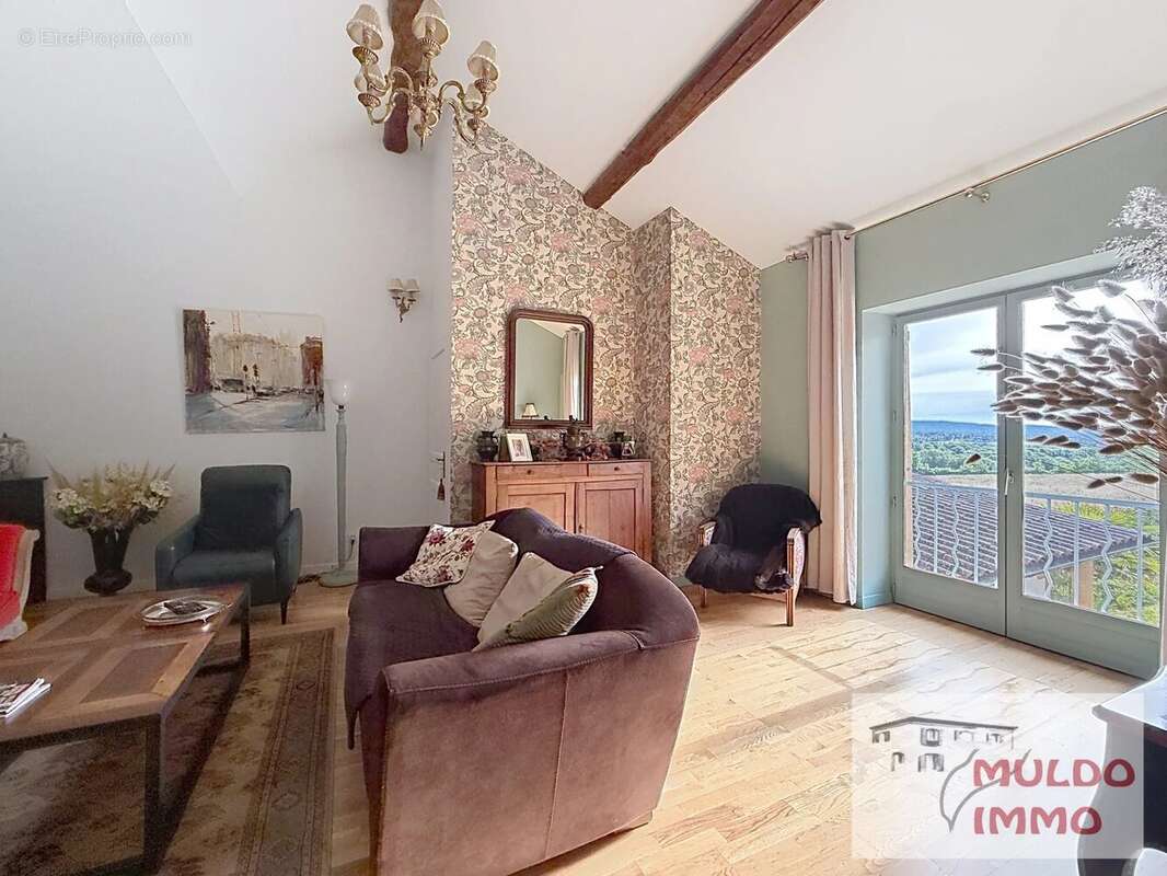 Maison à LENTILLY