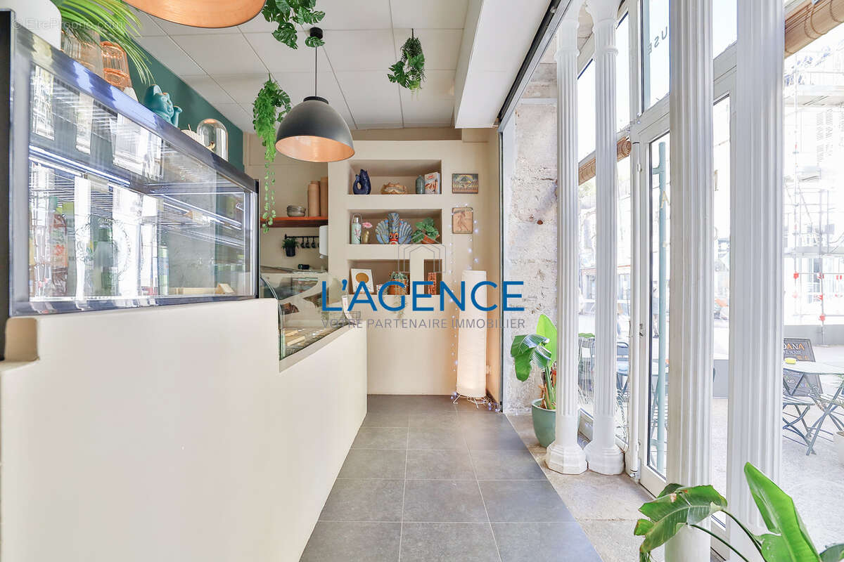 Commerce à HYERES
