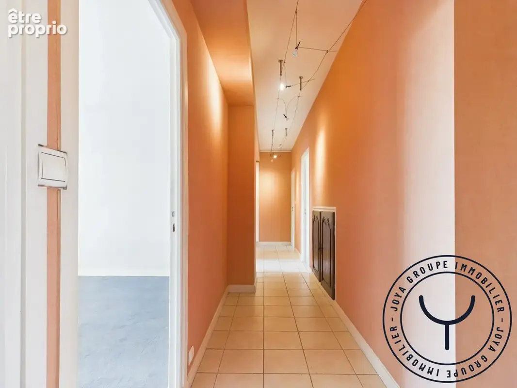 Appartement 4 pièces 137 m² à vendre à Troyes (10000) - photo 4