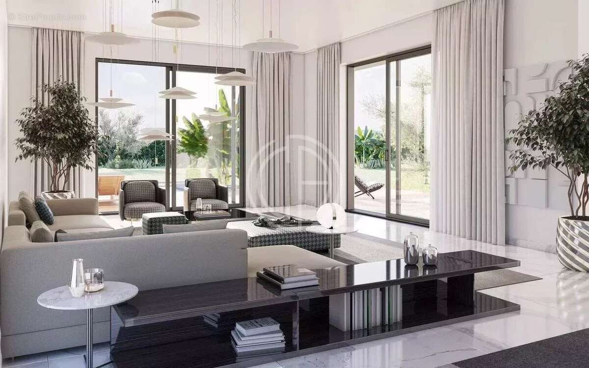 Maison à MOUGINS