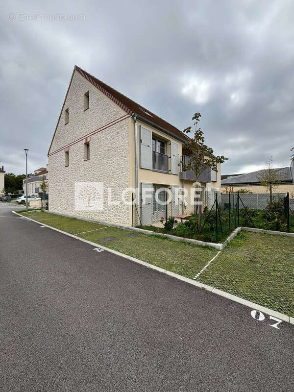 Appartement à LAMORLAYE