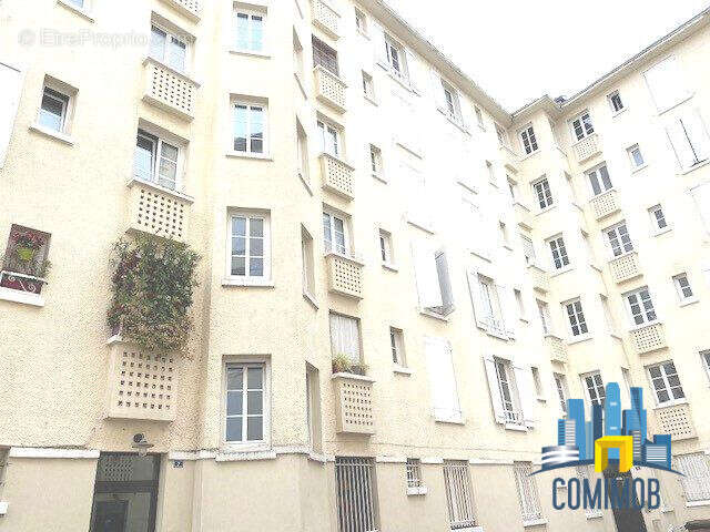 Appartement à COLOMBES