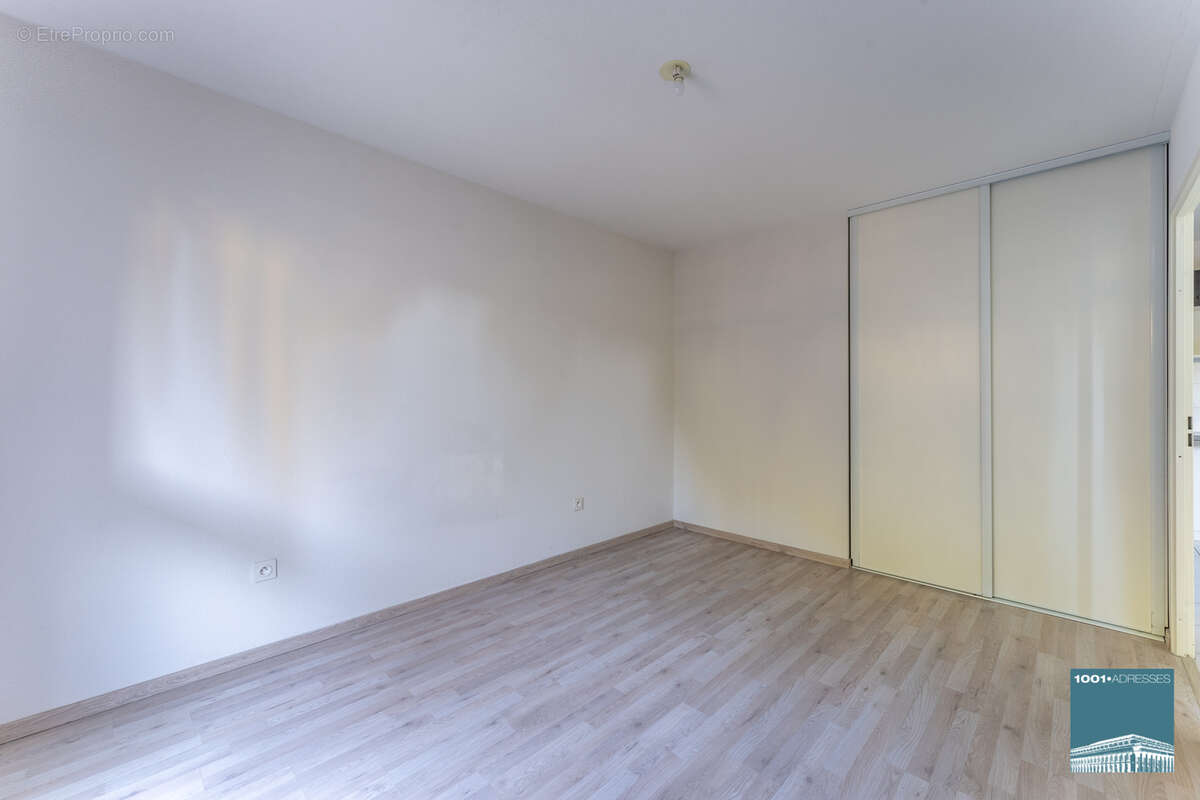 Appartement à VILLENAVE-D&#039;ORNON