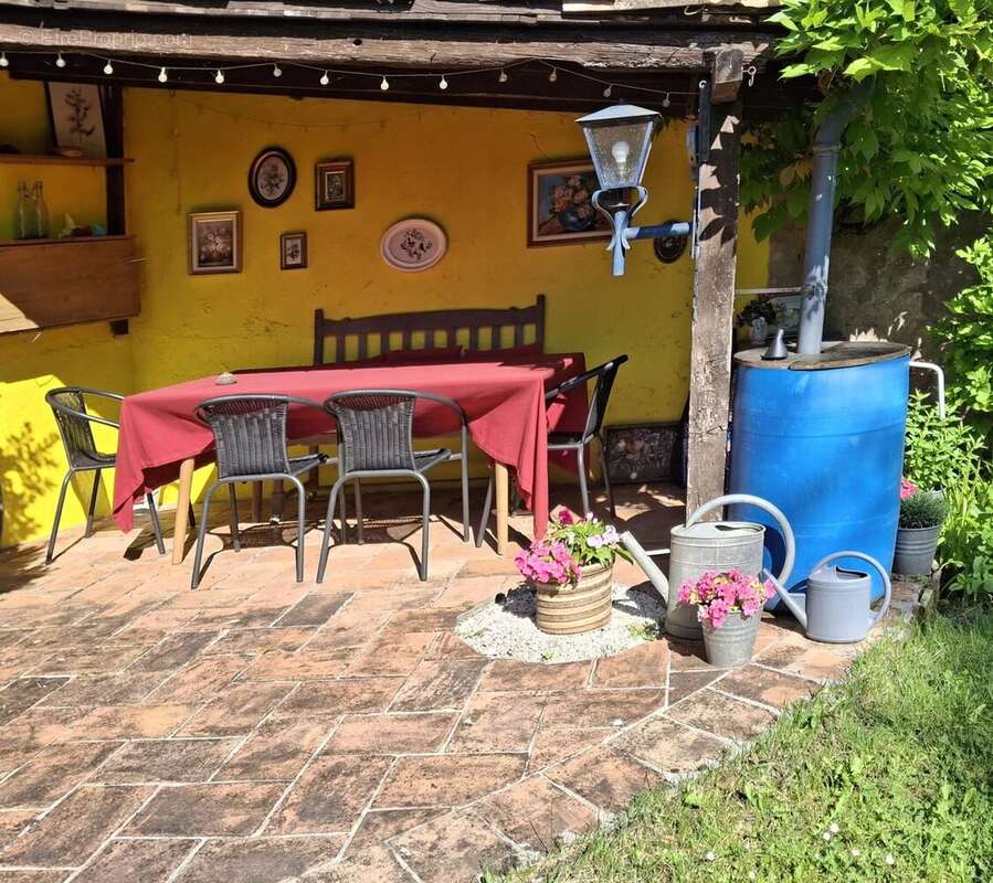 Maison à MONCLAR