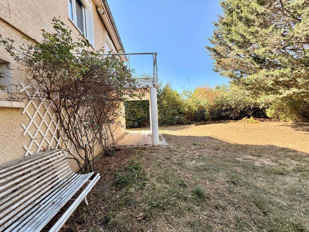 Maison Individuelle - Un jardin sans vis-à-vis, bordé par la rivière, dans un écrin de verdure - photo 36