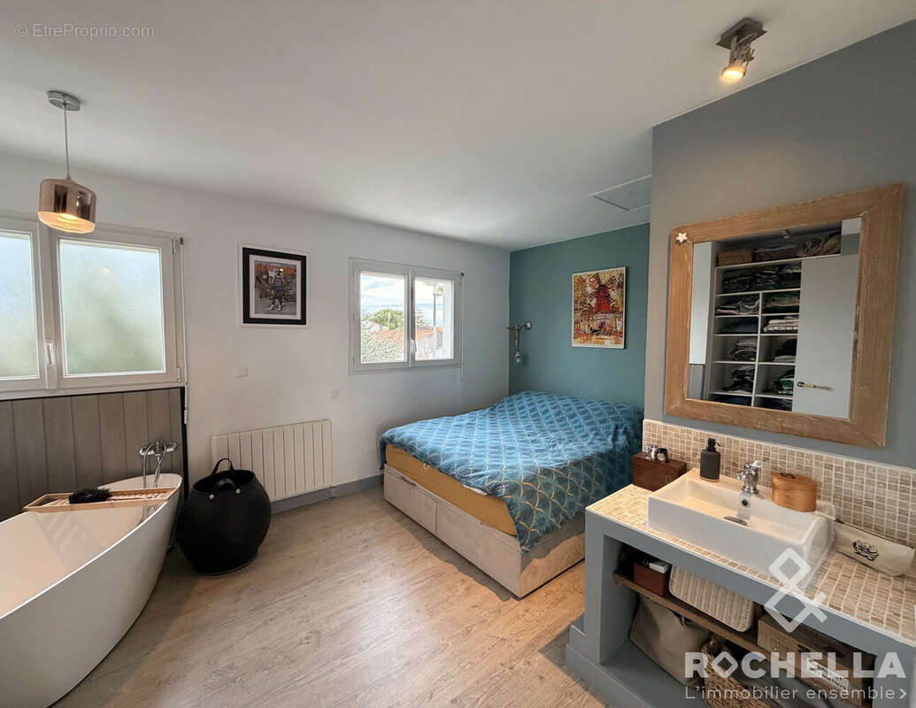 Maison à SAINT-XANDRE