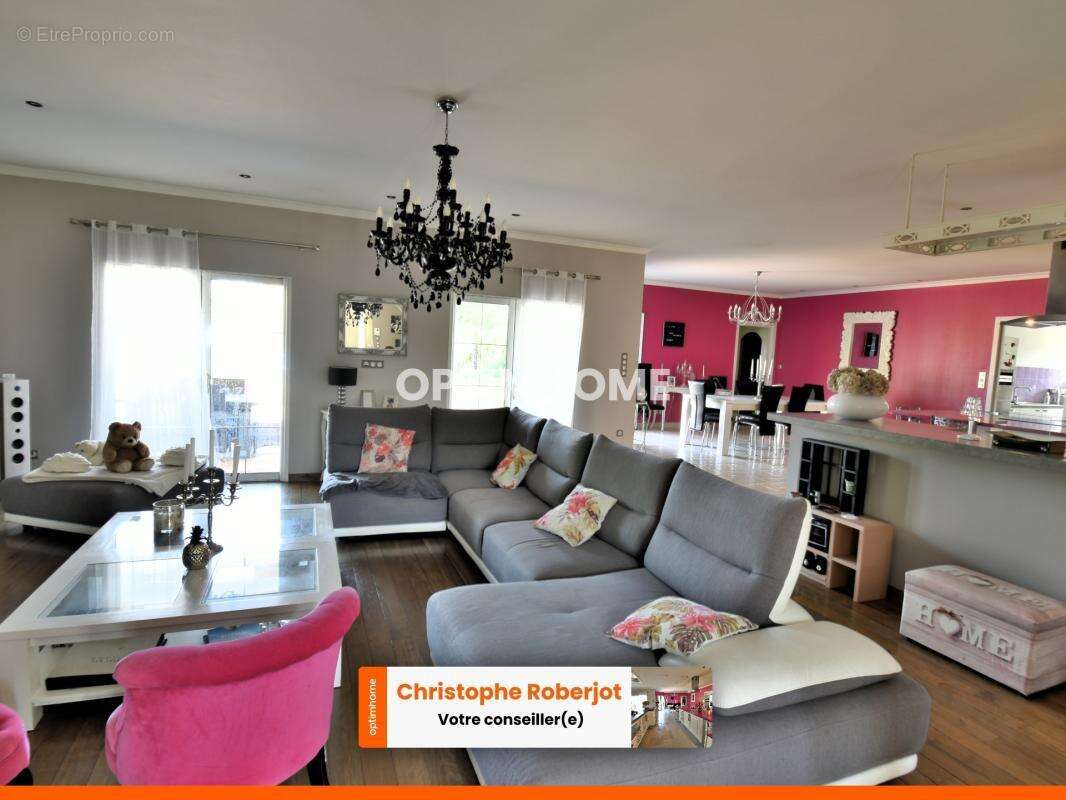 Maison d’exception dans un village aux portes de Chalon sur Saône - photo 3