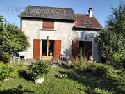 Maison à JUSSY-LE-CHAUDRIER
