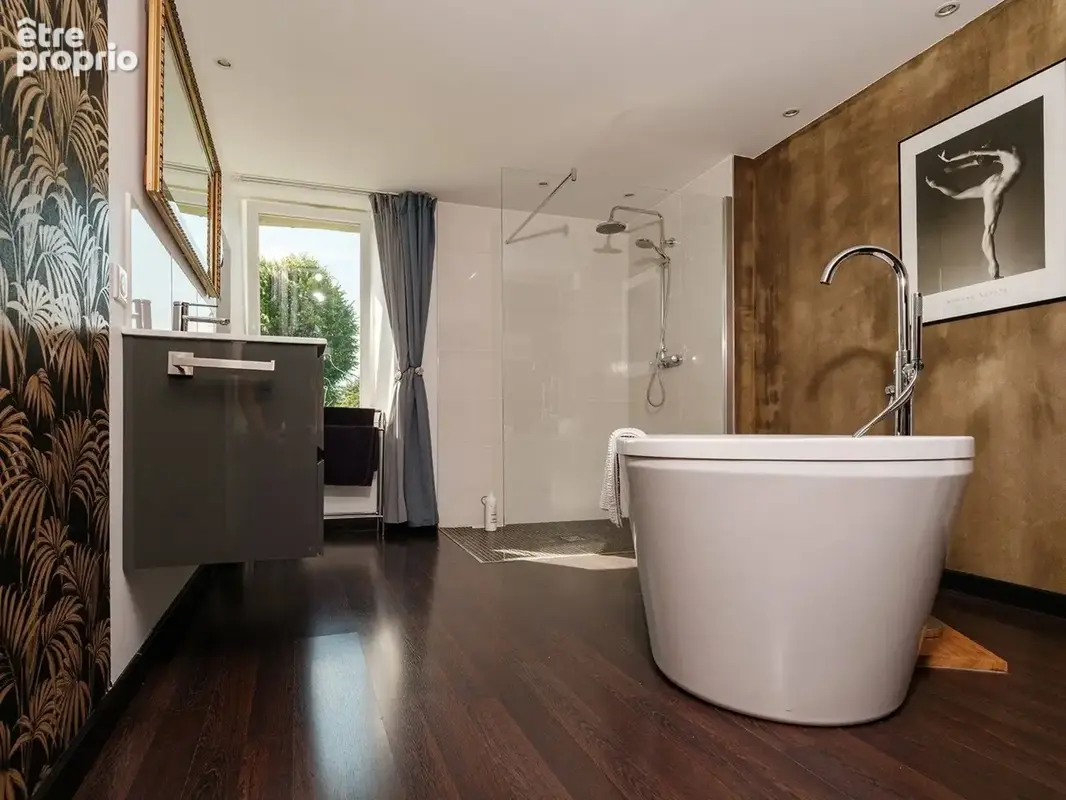 Dpt Creuse (23), à vendre Saint Vaury propriété de 590 m2 avec plusieurs logements possibles - Piscine - Dépendances - Terrain 1 - photo 12