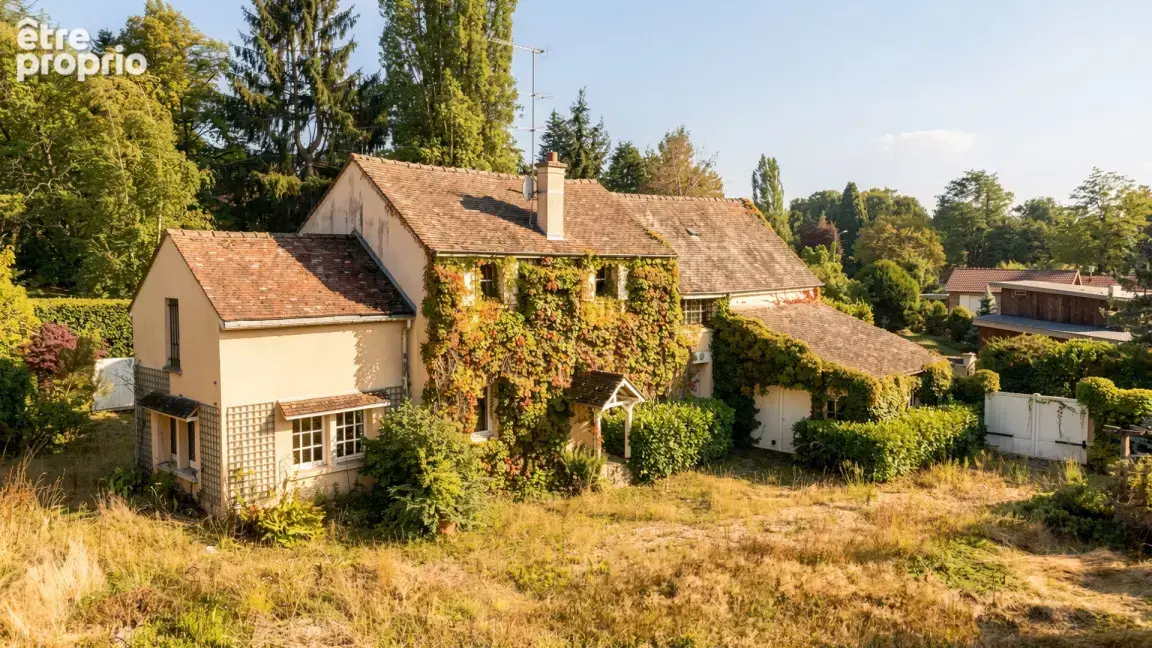 ST REMY L'HONORE - Maison 7p - 202m² - photo 2