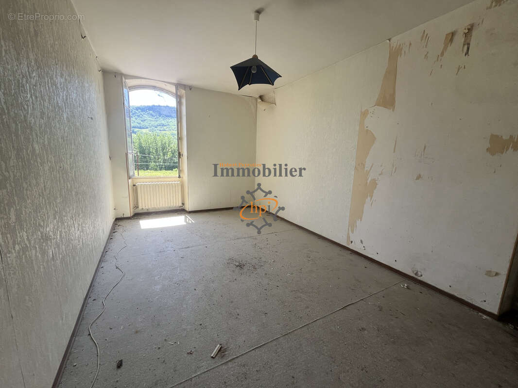 Vente immeuble à usage d'habitation composé de huit appartements Tournemire - photo 15