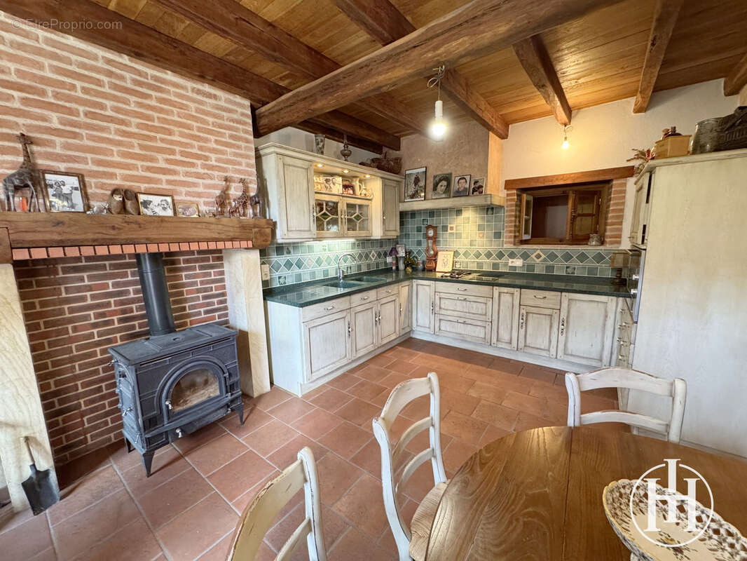 Maison à SAINT-BONNET-TRONCAIS