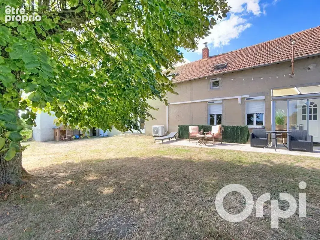 Longère rénovée sur plus de 1700m² de terrain - photo 41