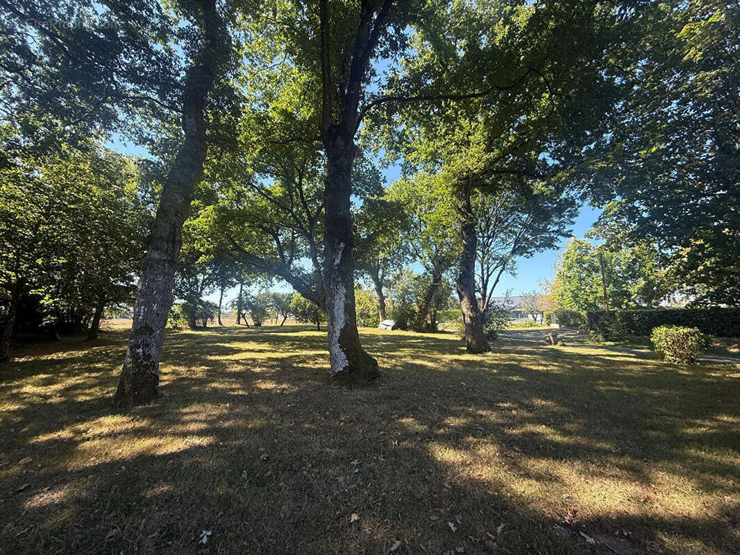 Maison à LA CHAPELLE-BOUEXIC