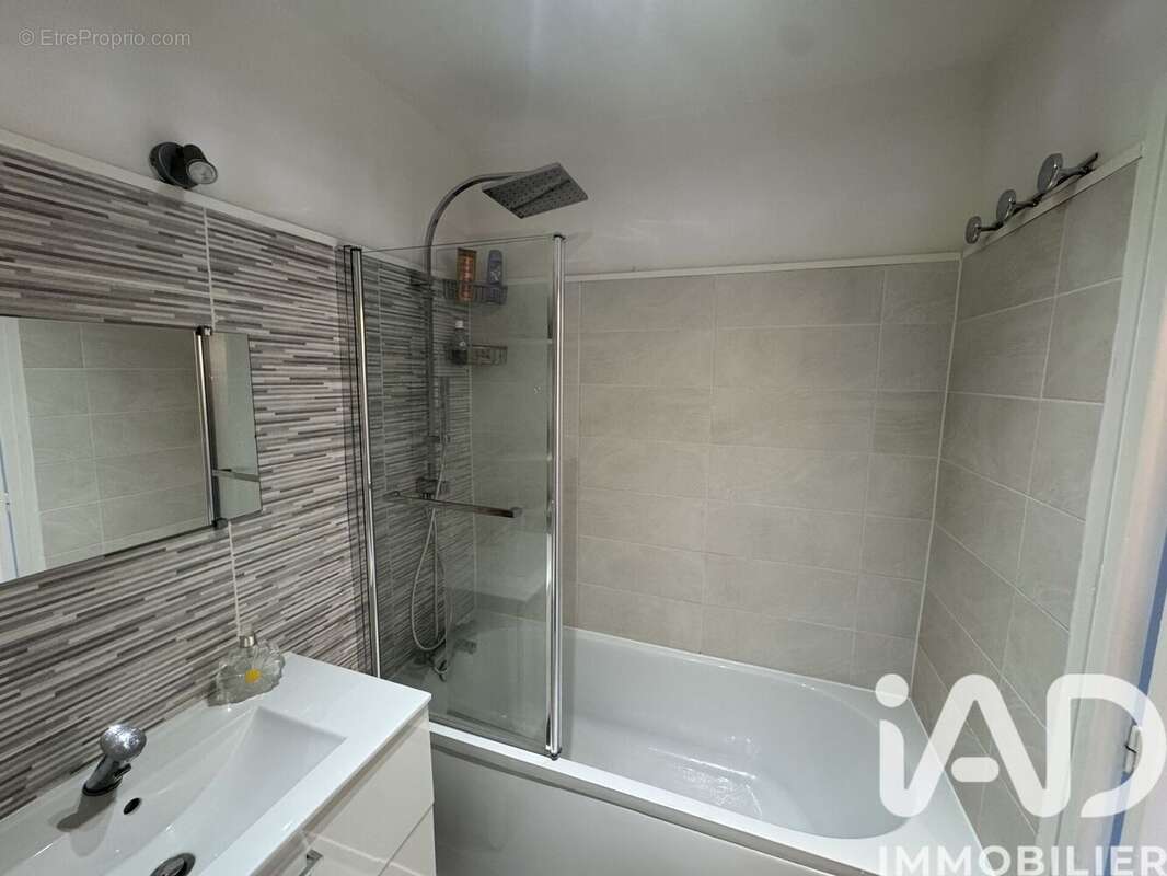 Photo 4 - Appartement à OULLINS