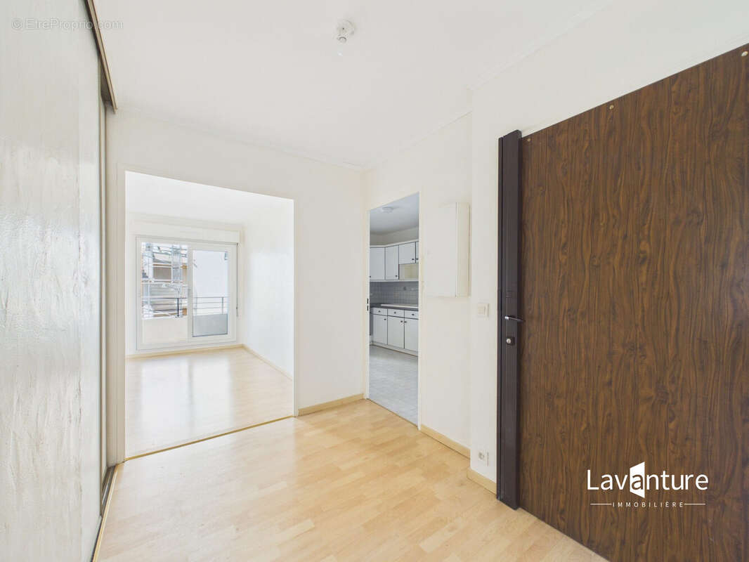 Appartement 72 m² à Chatenay-Malabry  - photo 9