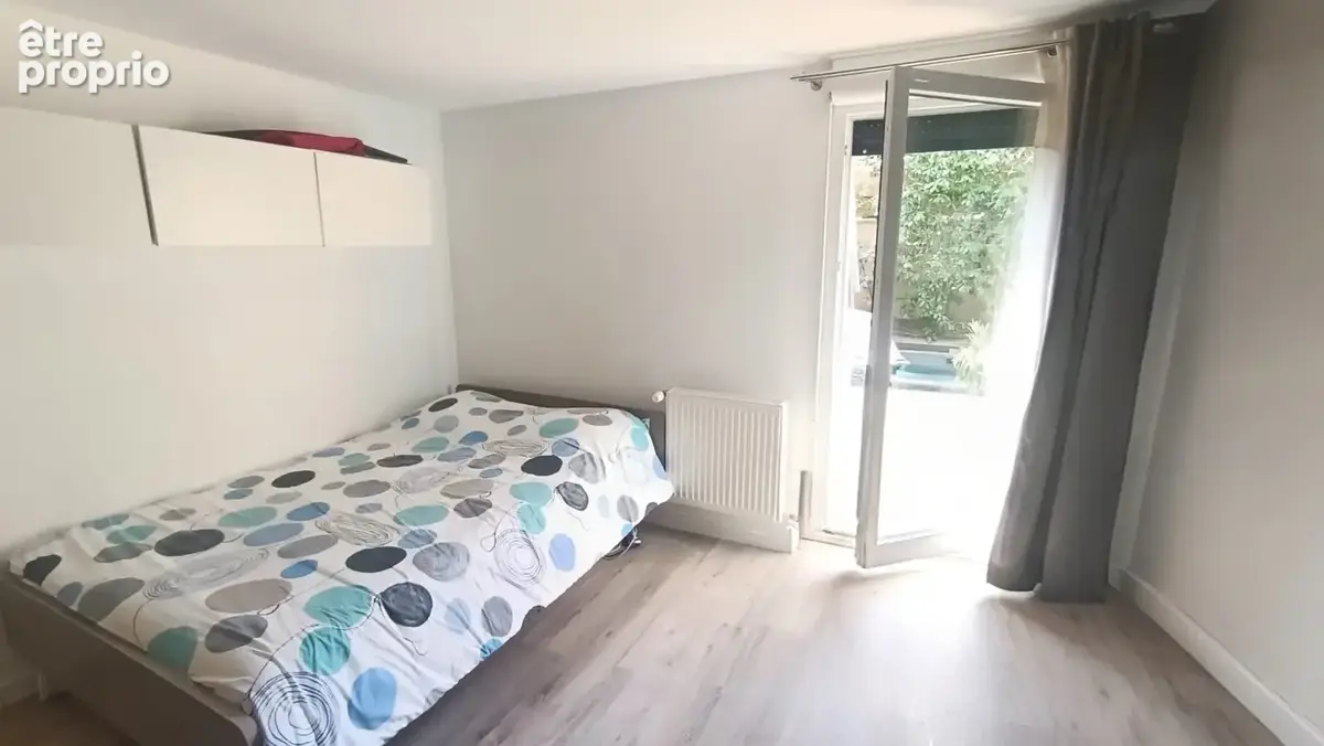 CASTANET TOLOSAN Centre bourg: Maison T6 - Jardin - Piscine - Stionnement - photo 9