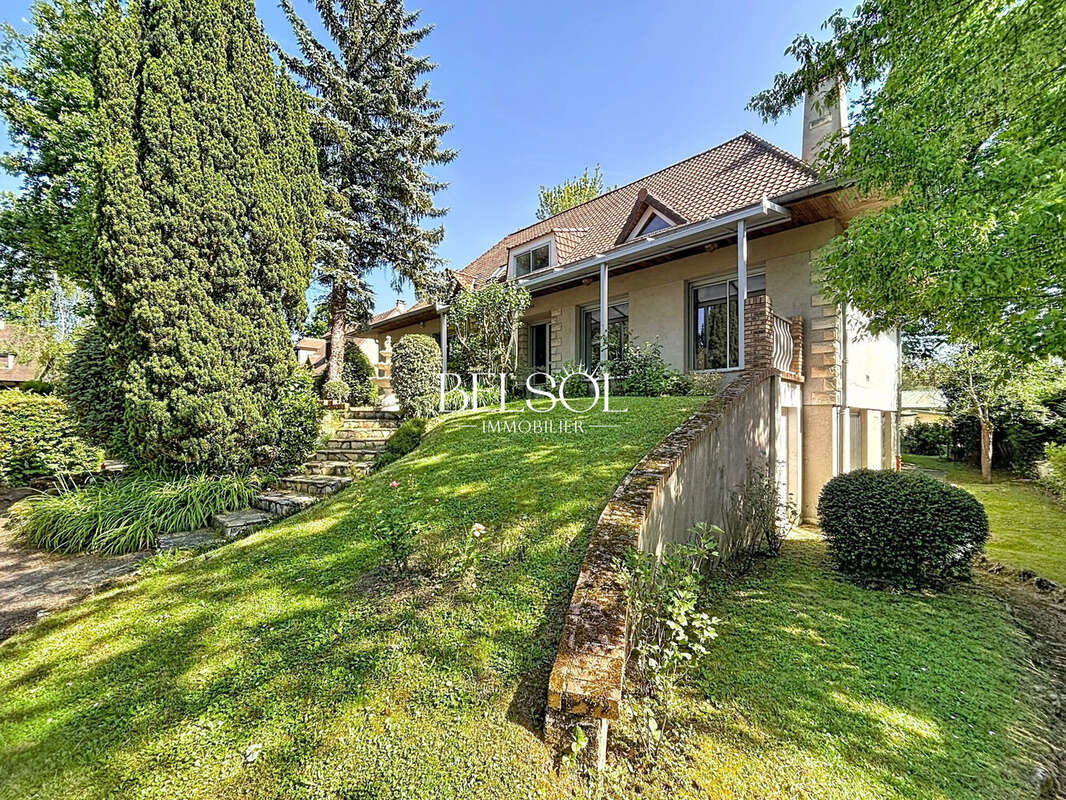 Maison à SUCY-EN-BRIE