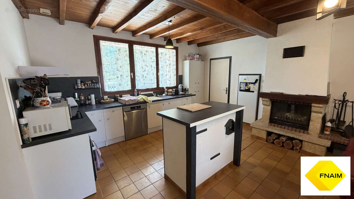 Maison 100 m² à Frespech  - photo 7
