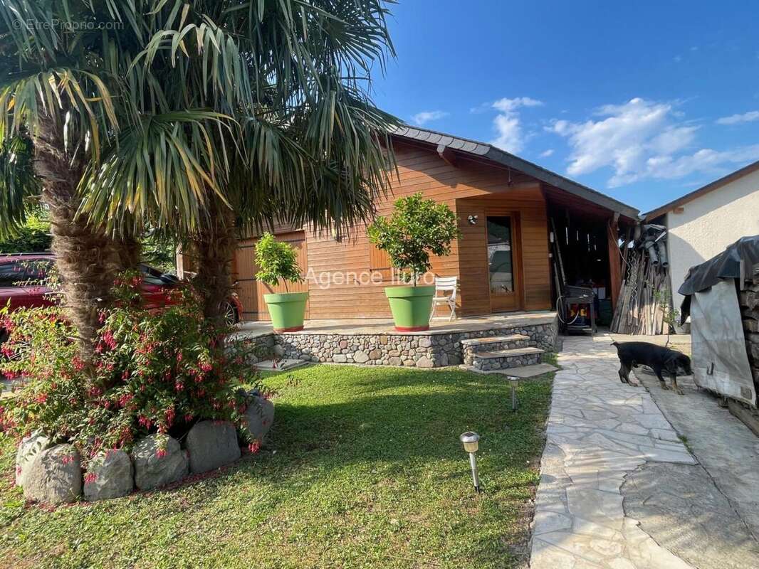 Proximite oloron - tres belle villa t5 avec chalet independant, jardin et garage - - photo 15