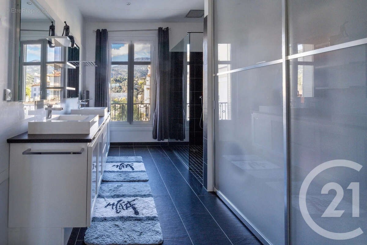 Appartement à MENTON