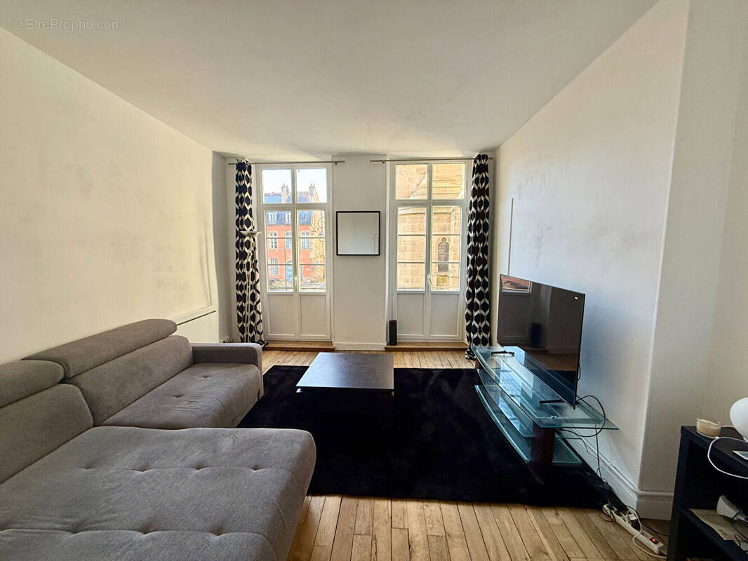 Appartement à MOULINS