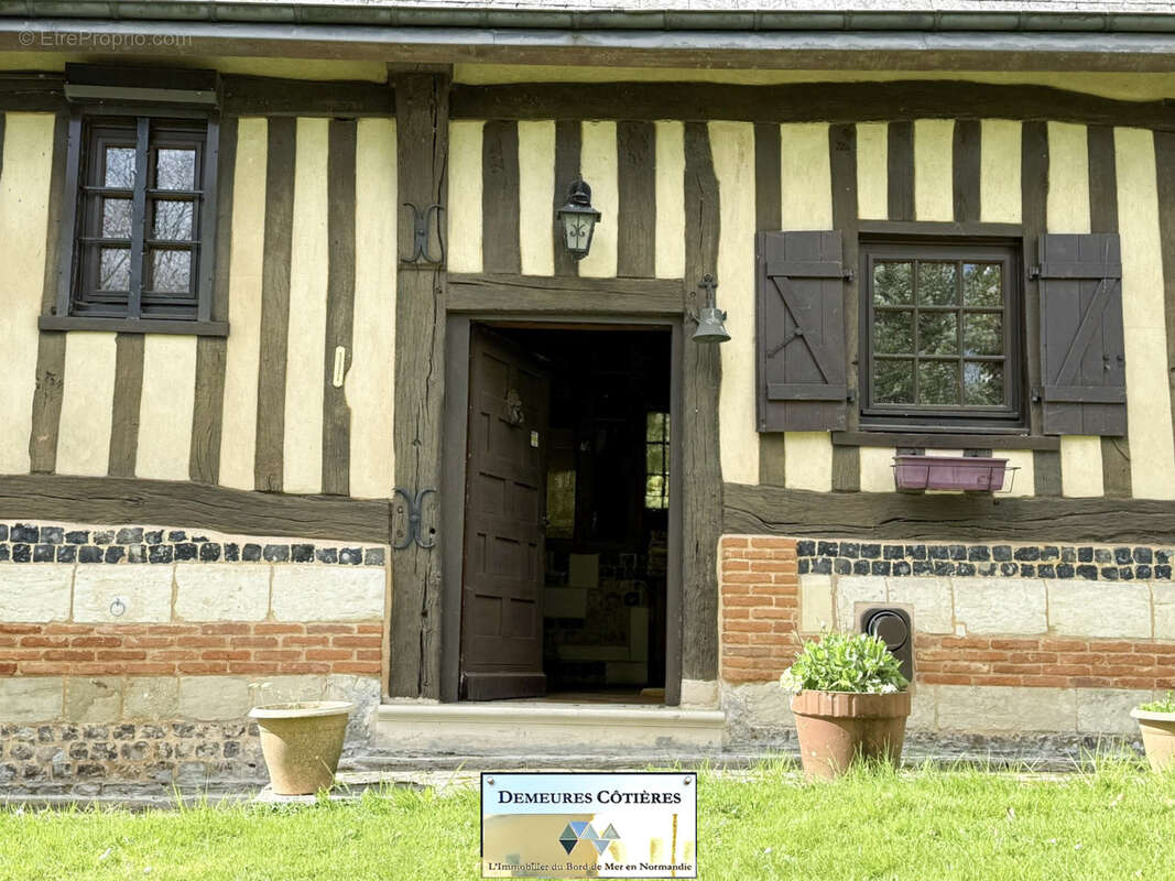Maison à SAINT-JOUIN-BRUNEVAL