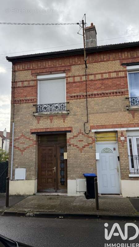Photo 2 - Maison à LIVRY-GARGAN