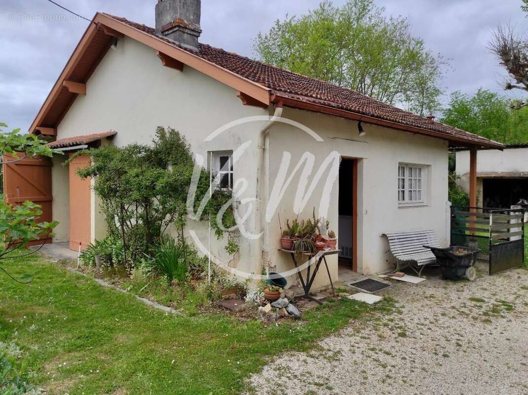 La dépendance - Maison à AUDENGE